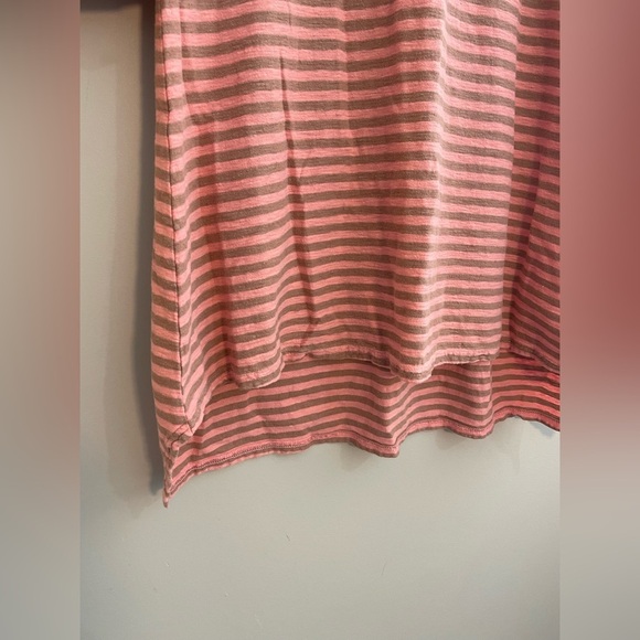 Cut • Loose Pink and Brown Striped T Shirt with 3/4 Sleeves - Picture 2 of 4